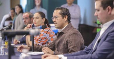 Chepe Guerrero fortalece alianza con preparatorias y universidades